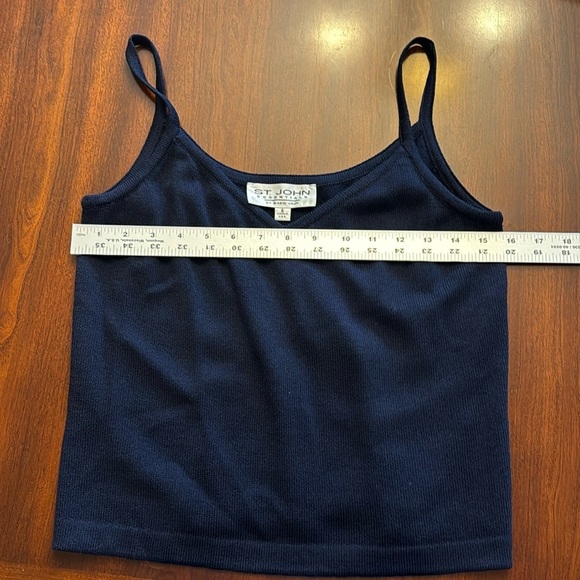 ST. JOHN Essentials by Marie Gray Cropped Navy Knit Top - Picture 3 of 9